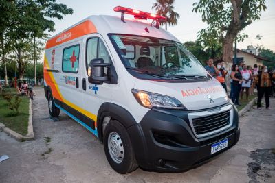 notícia: Prefeitura de Benevides entrega nova ambulância pré-hospitalar para a população