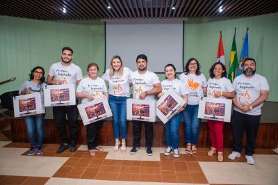 notícia: Prefeitura de Benevides premia professores por meio do projeto Professor Inspirador