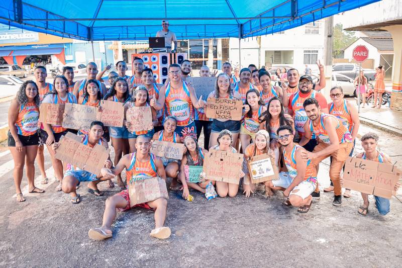 notícia: Alunos do Aprova Benevides comemoram aprovações nos principais vestibulares do estado