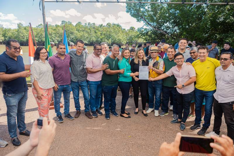notícia: Prefeitura de Benevides assina ordem de serviço para revitalização da orla de Santa Maria