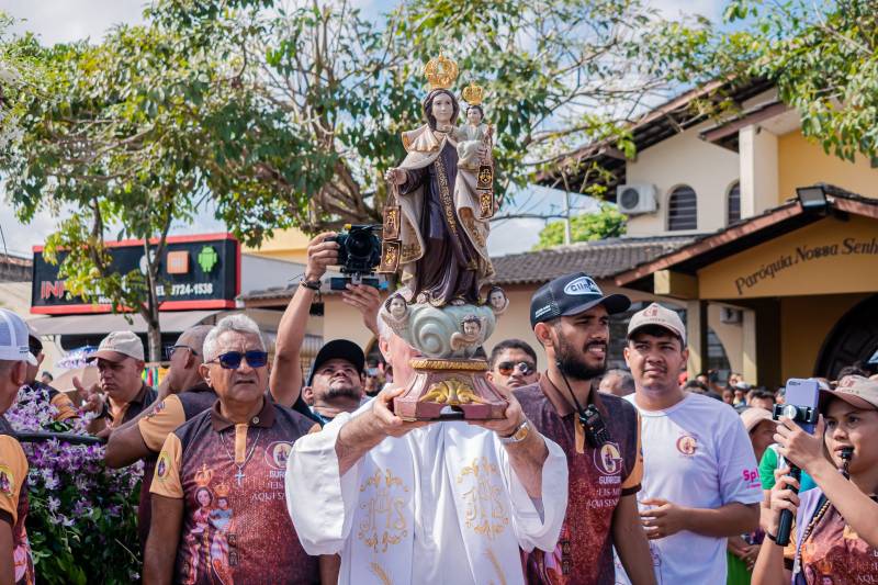 notícia: Benevides homenageia Nossa Senhora do Carmo em seu 68º Círio