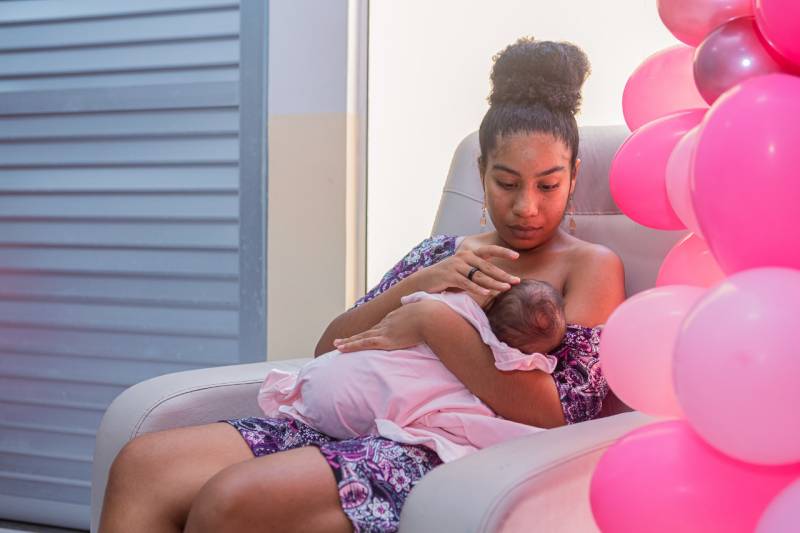 notícia: Semana do Bebê tem curso de amamentação 